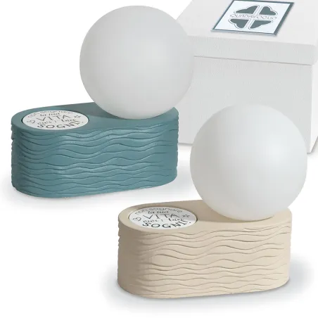 Bomboniera Solidale Quadrifoglio® Matrimonio Linea Smeraldo – Lampada LED Ovale Grande con Frase Motivazionale