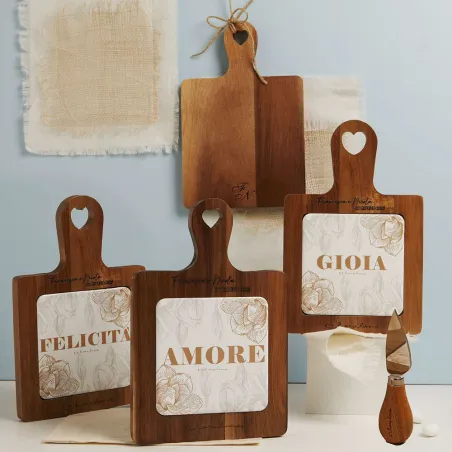 Claraluna Tagliere in Acacia con Coltellino Personalizzato – Amore/Gioia/Felicità (con scatola)