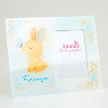 Portafoto Battesimo in Forex e Plexiglass – Coniglietto con Farfallina Celeste (Personalizzabile)