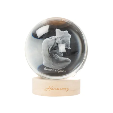 Bomboniera Matrimonio Sfera in Vetro Coppia che si Bacia con Base in Legno – Completa di Sacchetto, Confetti e Scatola